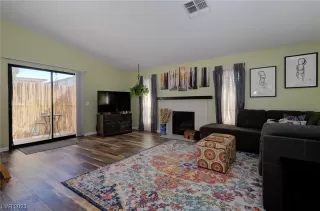 Photo #4: 2478210 Listing 