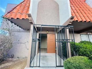 Photo #2: 2478219 Listing 