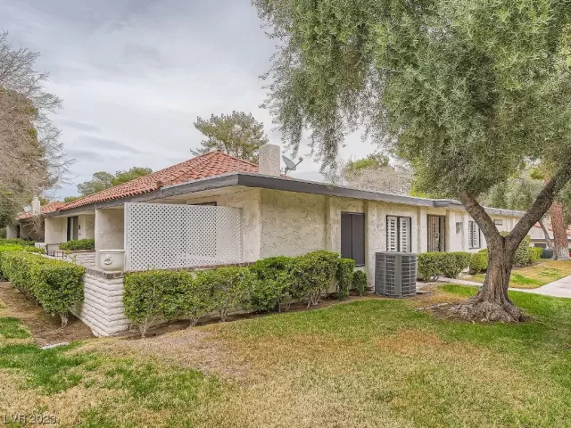 MLS: 2478225 Condo For Sale