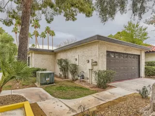 Photo #2: 2478225 Listing