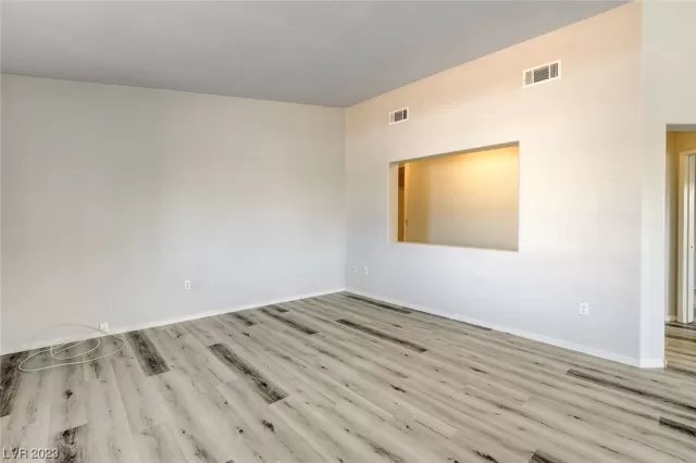 MLS: 2478232 Condo For Sale