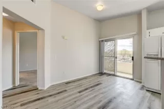 Photo #4: 2478232 Listing 