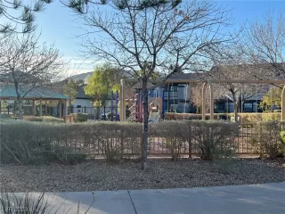 Photo #2: 2478246 Listing 