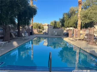 Photo #4: 2478246 Listing 