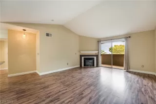 Photo #4: 2478253 Listing 