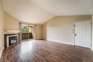 Photo #5: 2478253 Listing 