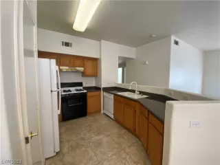 Photo #4: 2478264 Listing 