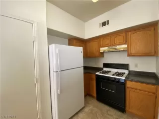 Photo #5: 2478264 Listing 