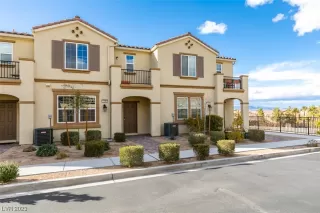 Photo #1: 2478301 Listing