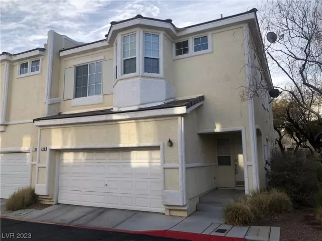 MLS: 2478319 Condo For Sale