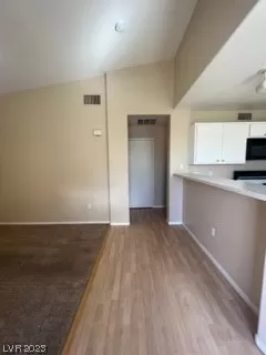 Photo #3: 2478344 Listing 