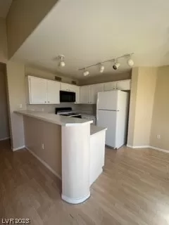 Photo #4: 2478344 Listing 