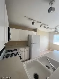 Photo #5: 2478344 Listing 