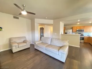 Photo #2: 2478350 Listing