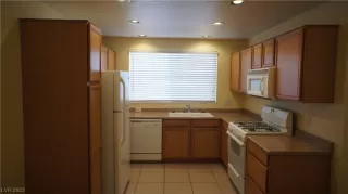 Photo #4: 2478357 Listing 
