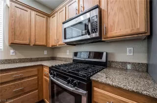 Photo #1: 2478387 Listing