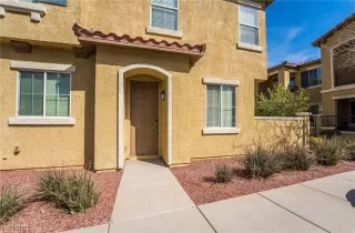 Photo #5: 2478387 Listing