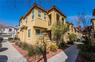 Photo #6: 2478387 Listing