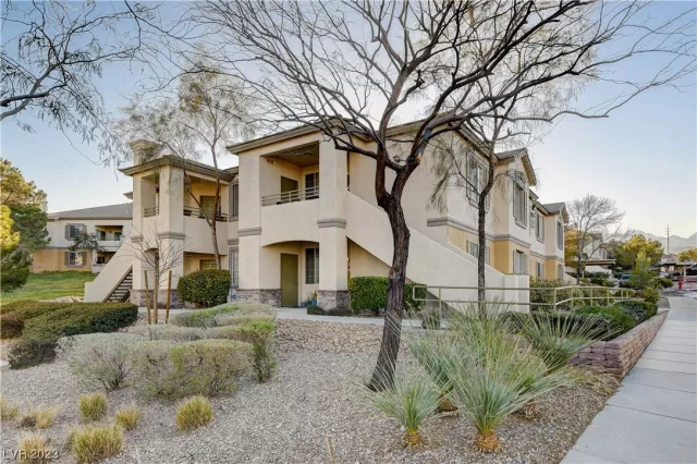 MLS: 2478407 Condo For Sale