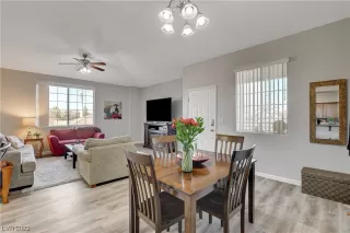 Photo #3: 2478407 Listing