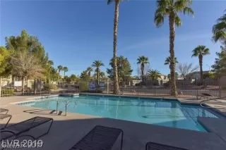 Photo #3: 2478421 Listing 