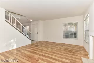 Photo #5: 2478421 Listing 