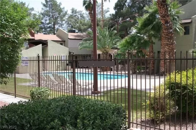 MLS: 2478423 Condo For Sale