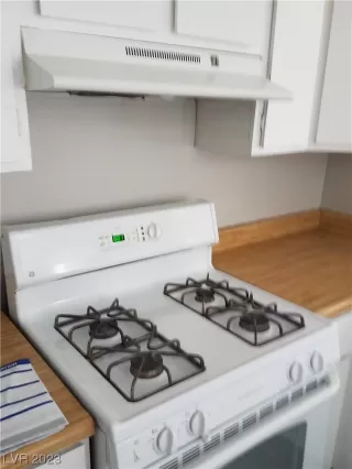 Photo #4: 2478423 Listing 