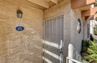 Photo #1: 2478435 Listing 