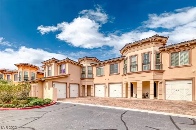 MLS: 2478437 Condo For Sale