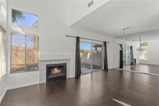 Photo #2: 2478440 Listing 