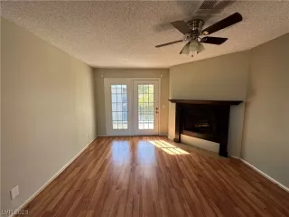 Photo #1: 2478457 Listing 