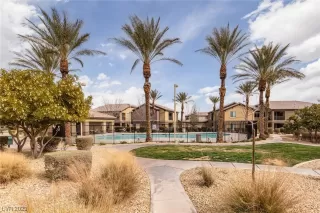 Photo #2: 2478475 Listing 