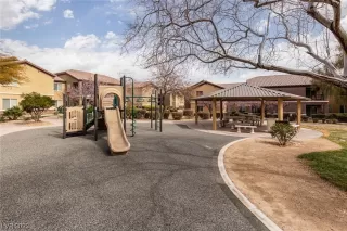 Photo #6: 2478475 Listing 