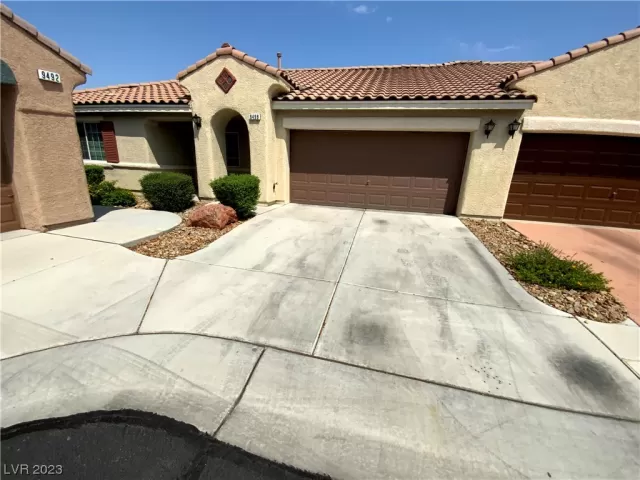 MLS: 2478490 Condo For Sale