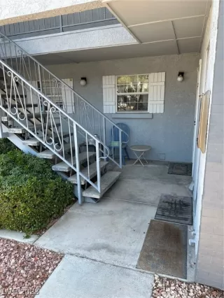 Photo #2: 2478493 Listing 