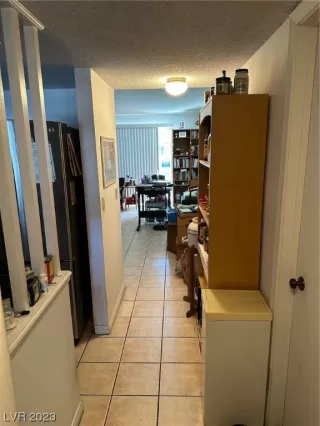 Photo #4: 2478493 Listing 