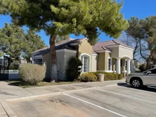 Photo #3: 2478559 Listing 