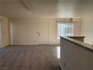 Photo #5: 2478584 Listing 