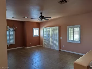 Photo #2: 2478588 Listing 
