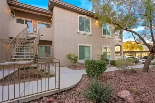 Photo #1: 2478594 Listing