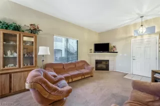 Photo #6: 2478594 Listing