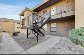 Photo #4: 2478608 Listing 