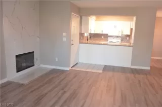 Photo #2: 2478618 Listing