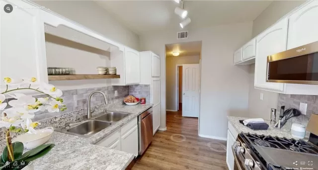 MLS: 2478655 Condo For Sale