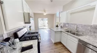 Photo #2: 2478655 Listing