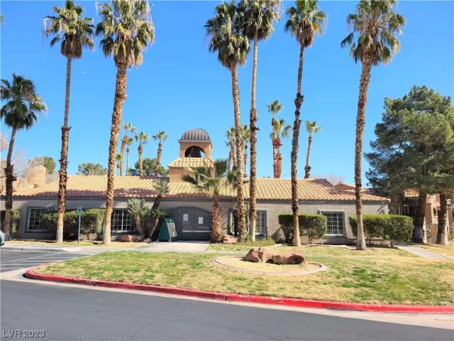 MLS: 2478666 Condo For Sale