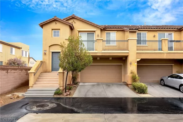 MLS: 2478696 Condo For Sale