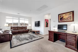 Photo #2: 2478696 Listing