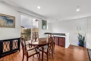 Photo #6: 2478696 Listing